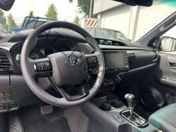 
										Toyota Hilux 2.8 D-4D full									