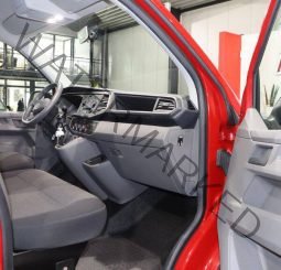 
										Volkswagen T6 Transporter T6 2.0 TDI full									
