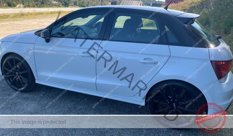 
								Belle Audi A1 avec la bonne combinaison de couleurs et S-Line! full									
