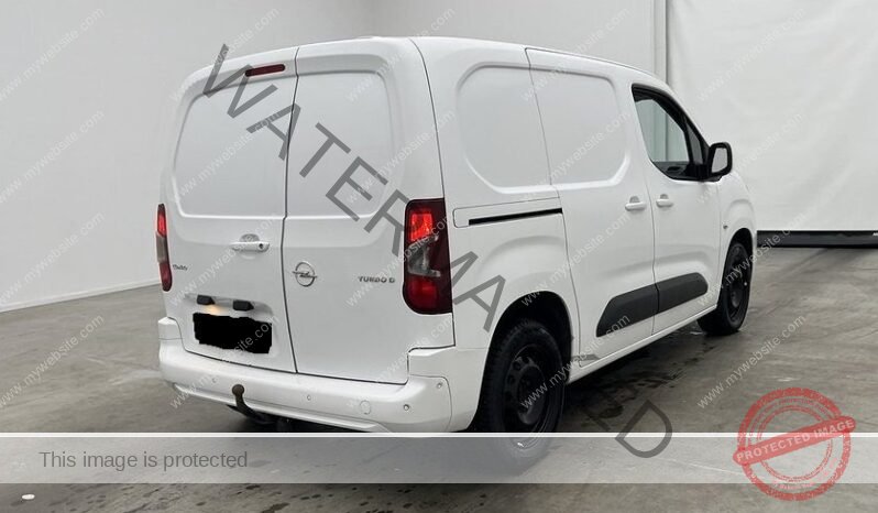 
								Opel Combo Cargo 1.5 New-Cam Belt Attelage PDC full									