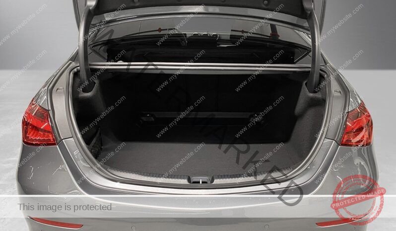 
								Mercedes-Benz Classe C C200 4MATIC BURMESTER, TOIT OUVRANT full									