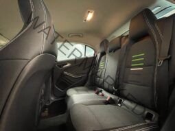 
										Mercedes-Benz Classe A 180 122hp /Automatique/Caméra/Croisière/Navi/ full									