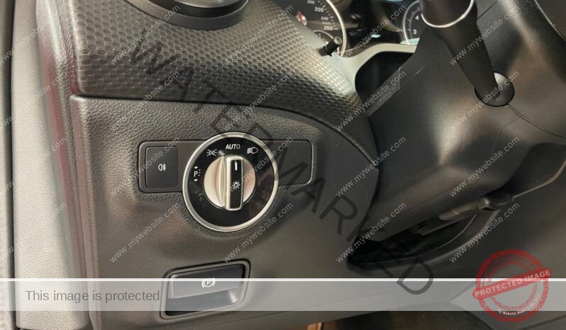 
								Mercedes-Benz Classe A 180 122hp /Automatique/Caméra/Croisière/Navi/ full									
