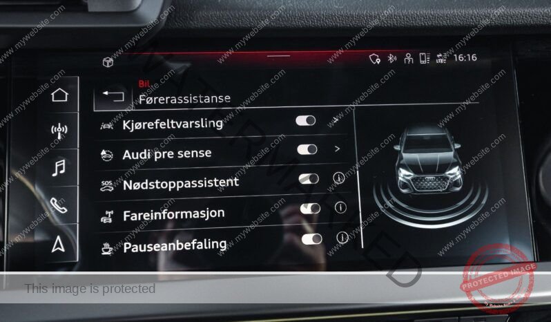 
								Audi RS3 BERLINE 2.5TFSI 400HK/B&O/MATRIX full									