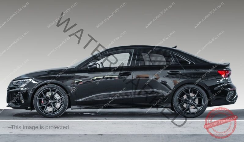
								Audi RS3 BERLINE 2.5TFSI 400HK/B&O/MATRIX full									