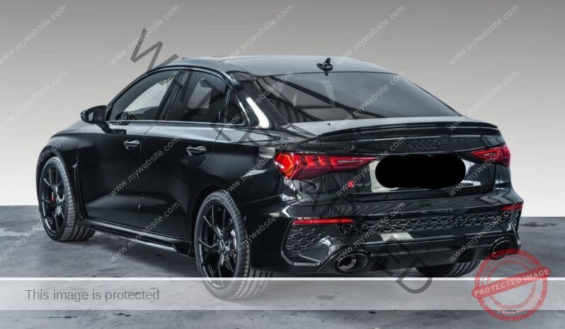 
								Audi RS3 BERLINE 2.5TFSI 400HK/B&O/MATRIX full									