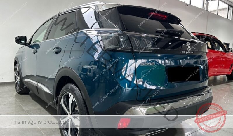 
								Peugeot 3008 Hybrid 225 GT full									