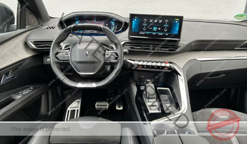 
								Peugeot 3008 Hybrid 225 GT full									