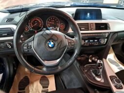 
										BMW Série 318i full									