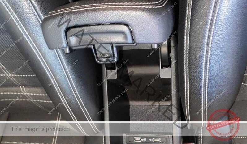 
								Mercedes-Benz Classe A A180d full									