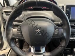 
										Peugeot 2008 1.2 Panorama PURETECH ACTIVE GT-LINE full									