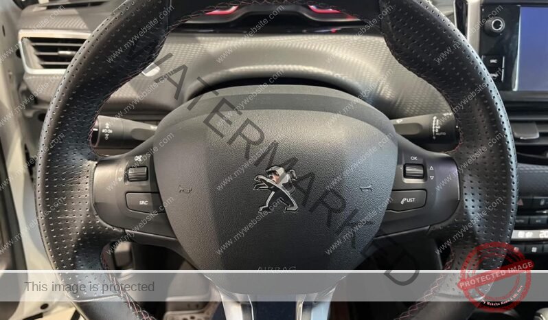 
								Peugeot 2008 1.2 Panorama PURETECH ACTIVE GT-LINE full									