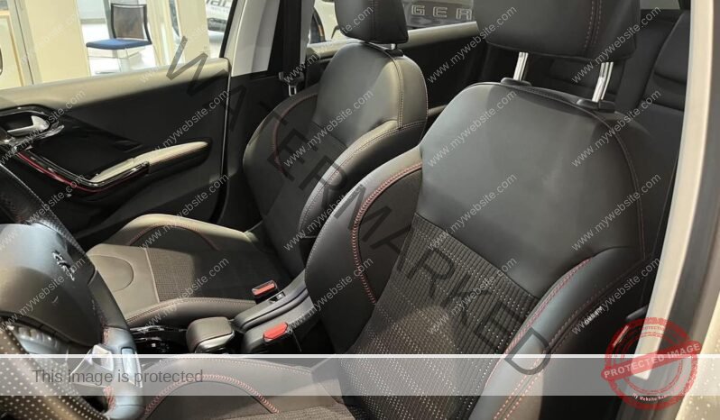 
								Peugeot 2008 1.2 Panorama PURETECH ACTIVE GT-LINE full									