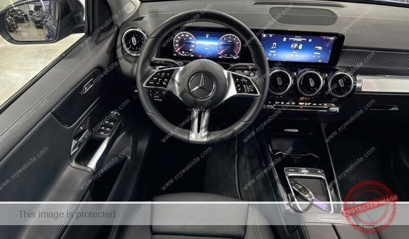 
								Mercedes-Benz GLB 220 4M Urban Night Kamera full									