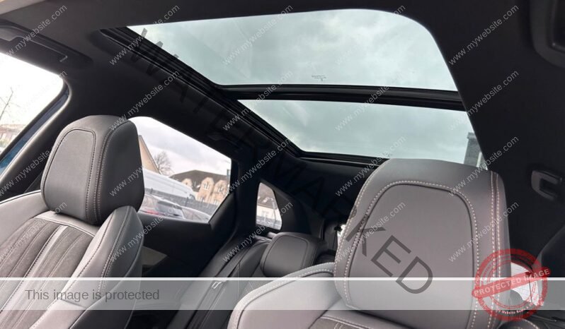 
								Peugeot 3008 Hybrid 225 GT full									