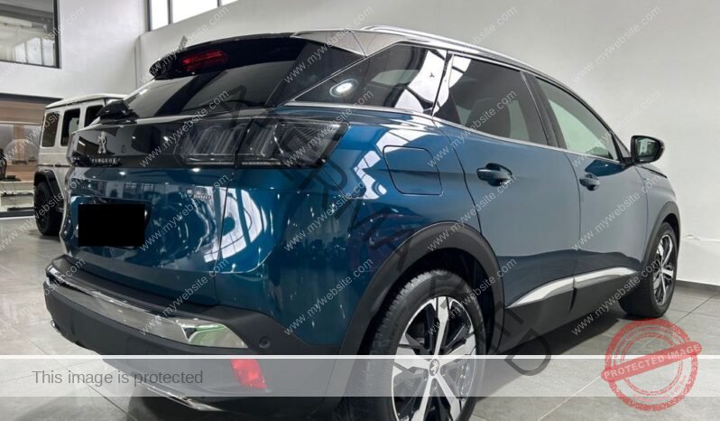 
								Peugeot 3008 Hybrid 225 GT full									
