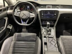 
										Volkswagen Passat GTE 1.4 TSI DSG full									