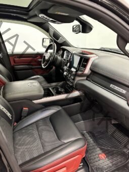 
										Dodge RAM Rebel Night 5.7 4×4 full									