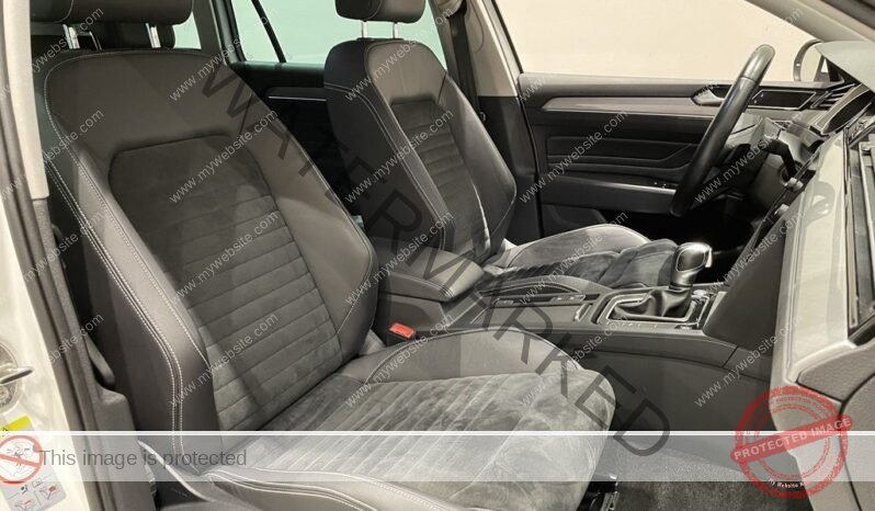 
								Volkswagen Passat GTE 1.4 TSI DSG full									