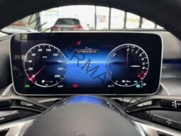 
										Mercedes-Benz C 300 e full									