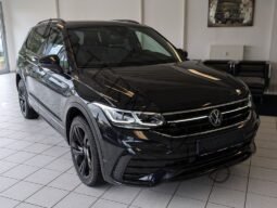 Volkswagen Tiguan Allspace R-Line 4M Black Pano