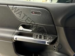 
										Mercedes-Benz GLB 220 4M Urban Night Kamera full									