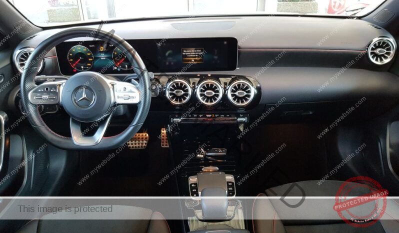 
								Mercedes-Benz A 200 AMG full									