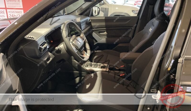 
								Dacia Duster Hybrid full									