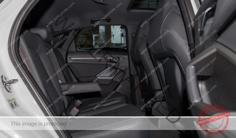 
								Audi RSQ3 2.5 TFSI Sportback full									