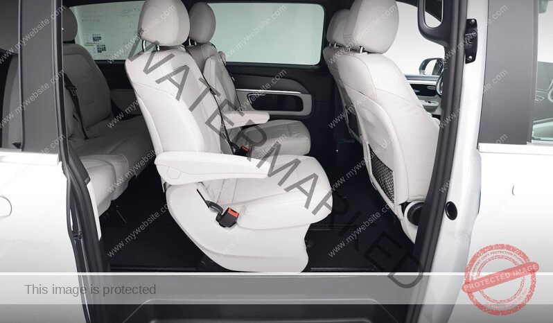 
								Mercedes-Benz Classe V 250 | AMG | Bourmaître | ACC | Portes électriques | Webasto full									