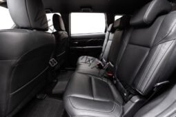 
										Mitsubishi Outlander Instyle+ 2.4 224cv full									