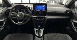 
										Toyota Yaris Cross full									