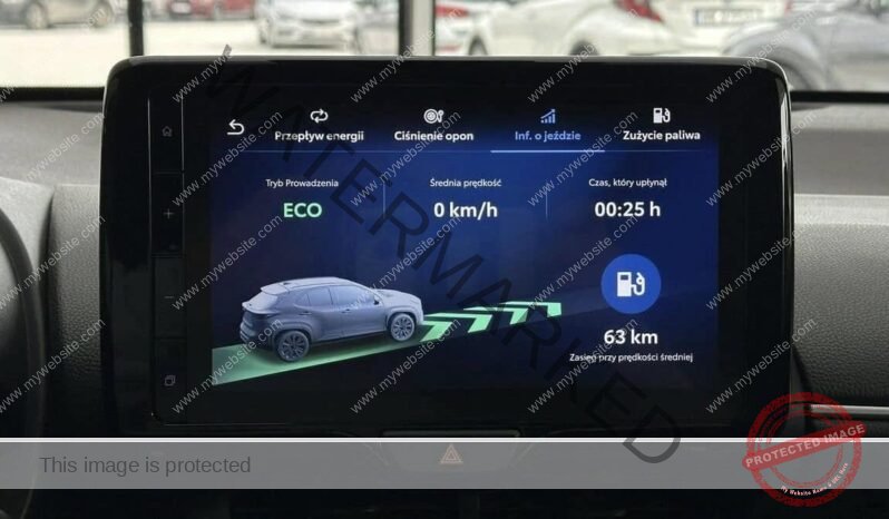
								Toyota Yaris Cross full									