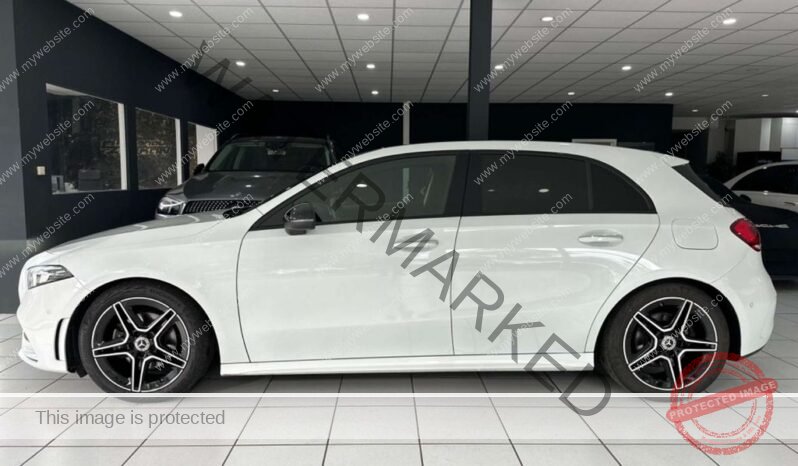 
								Mercedes-Benz Classe A 200 full									