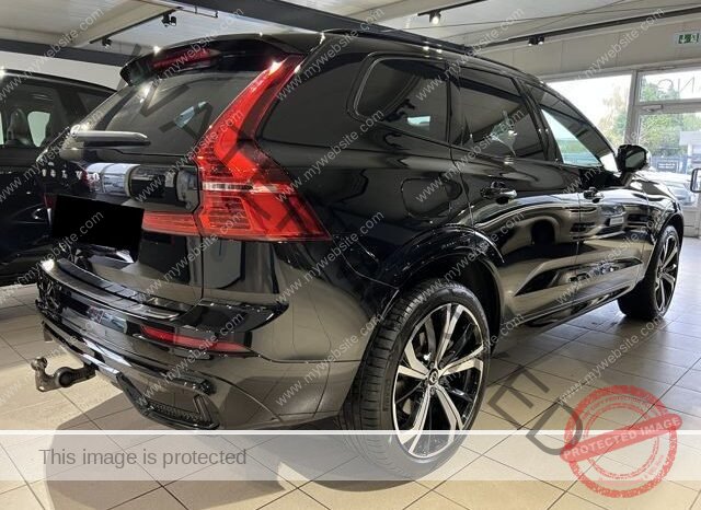 
								Volvo XC60 R-Design AWD Pano full									
