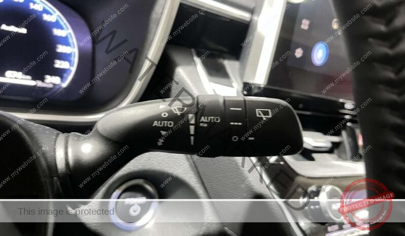 
								Toyota Corolla Cross 2.0 Hybrid full									