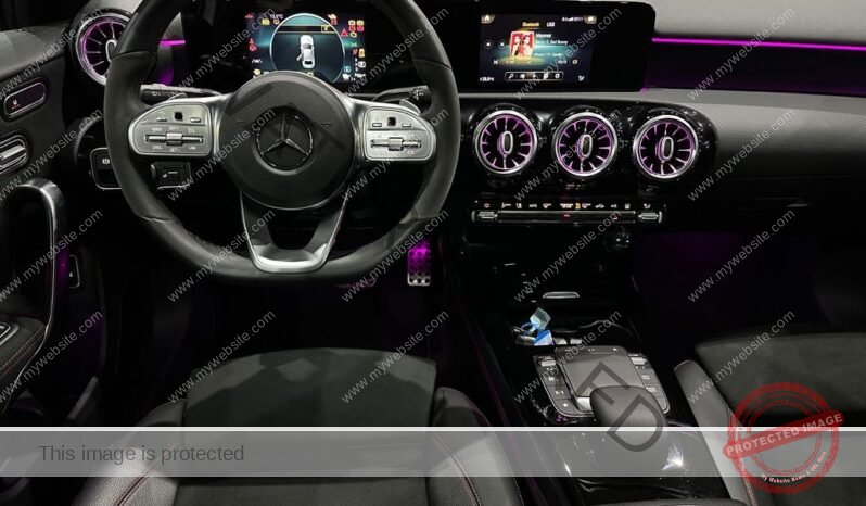 
								Mercedes-Benz Classe A 250 e full									