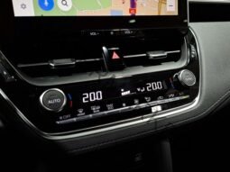 
										Toyota Corolla Cross 2.0 Hybrid full									