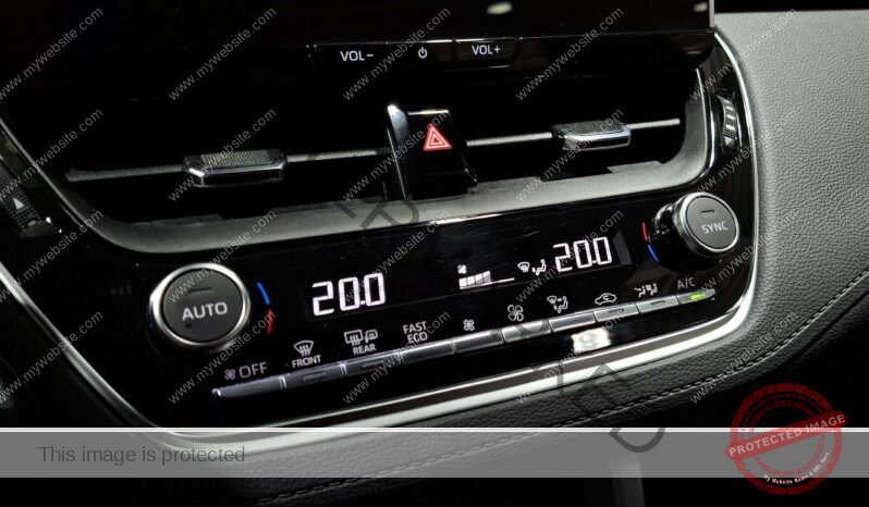 
								Toyota Corolla Cross 2.0 Hybrid full									