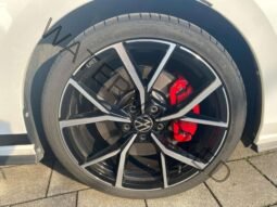 
										Volkswagen Golf GTI full									