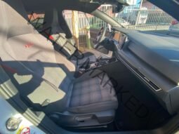 
										Volkswagen Golf GTI full									