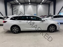 Opel Insignia SPORTS TOURER 1.5 TUBRO