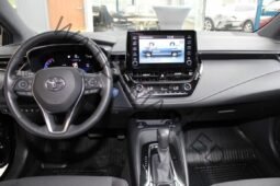
										Toyota Corolla 1.8 Touring Sports full									