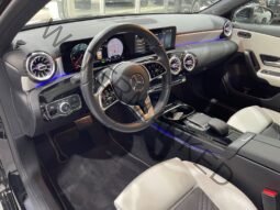 
										Mercedes-Benz Classe A 250 e full									