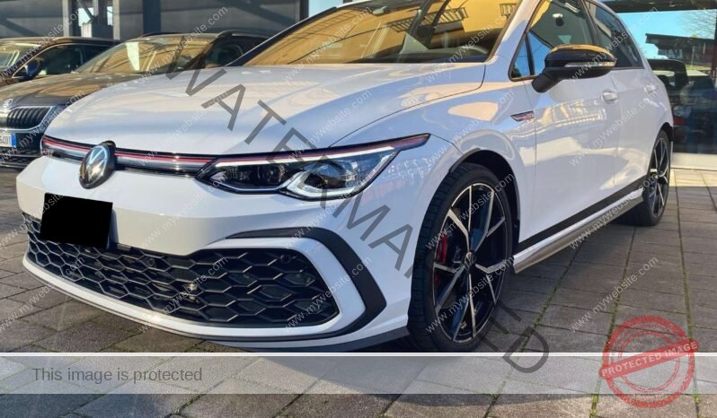 
								Volkswagen Golf GTI full									
