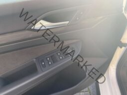 
										Volkswagen Golf GTI full									
