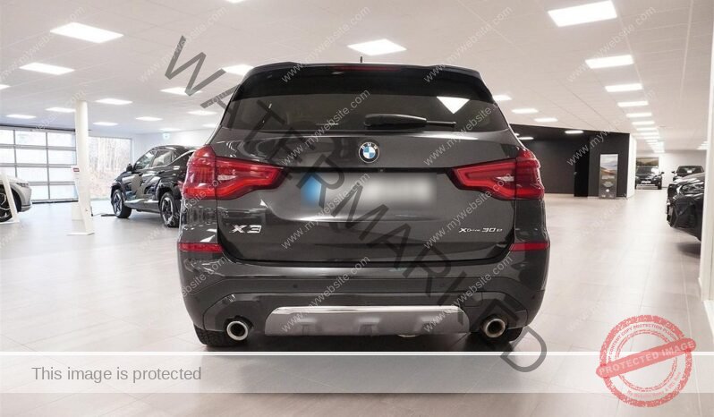 
								BMW X3 xDrive30e xDrive full									