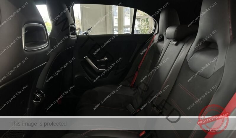 
								Mercedes-Benz A 35 AMG full									