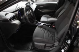 
										Toyota Corolla 1.8 Touring Sports full									