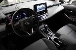 
										Toyota Corolla 1.8 Touring Sports full									